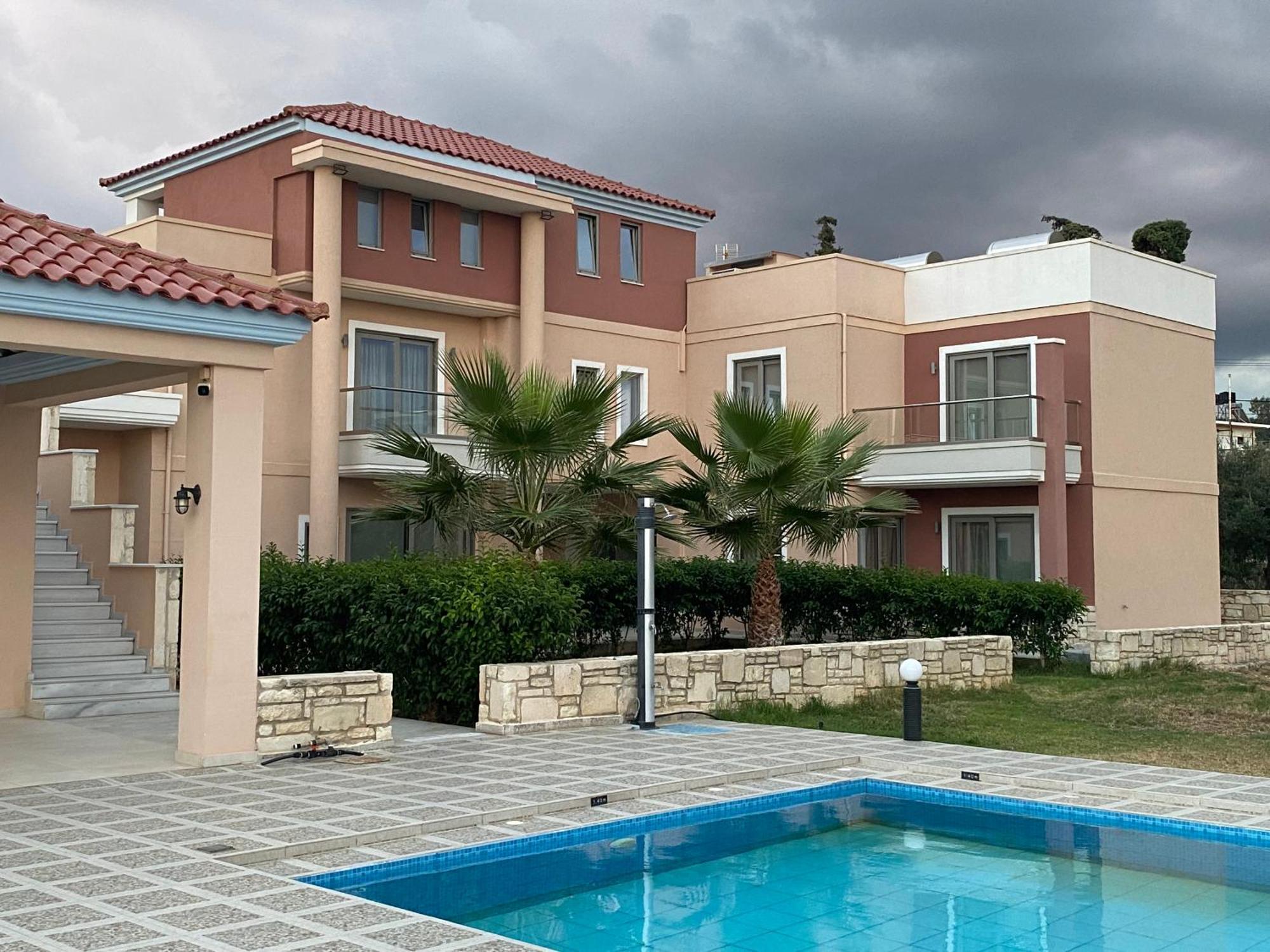 Appart hôtel Golden Victory Agia Marina